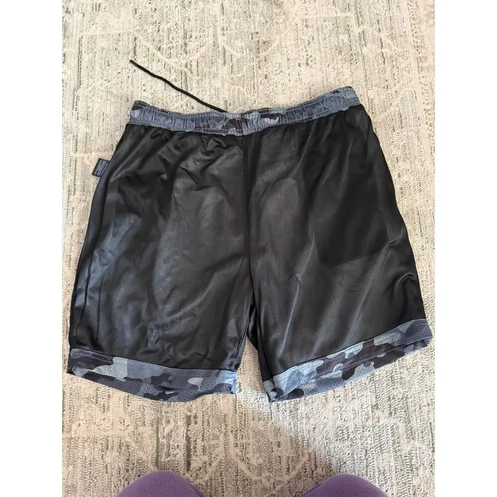 WXYZ Men’s Nylon Pull On Camo Shorts Size XL